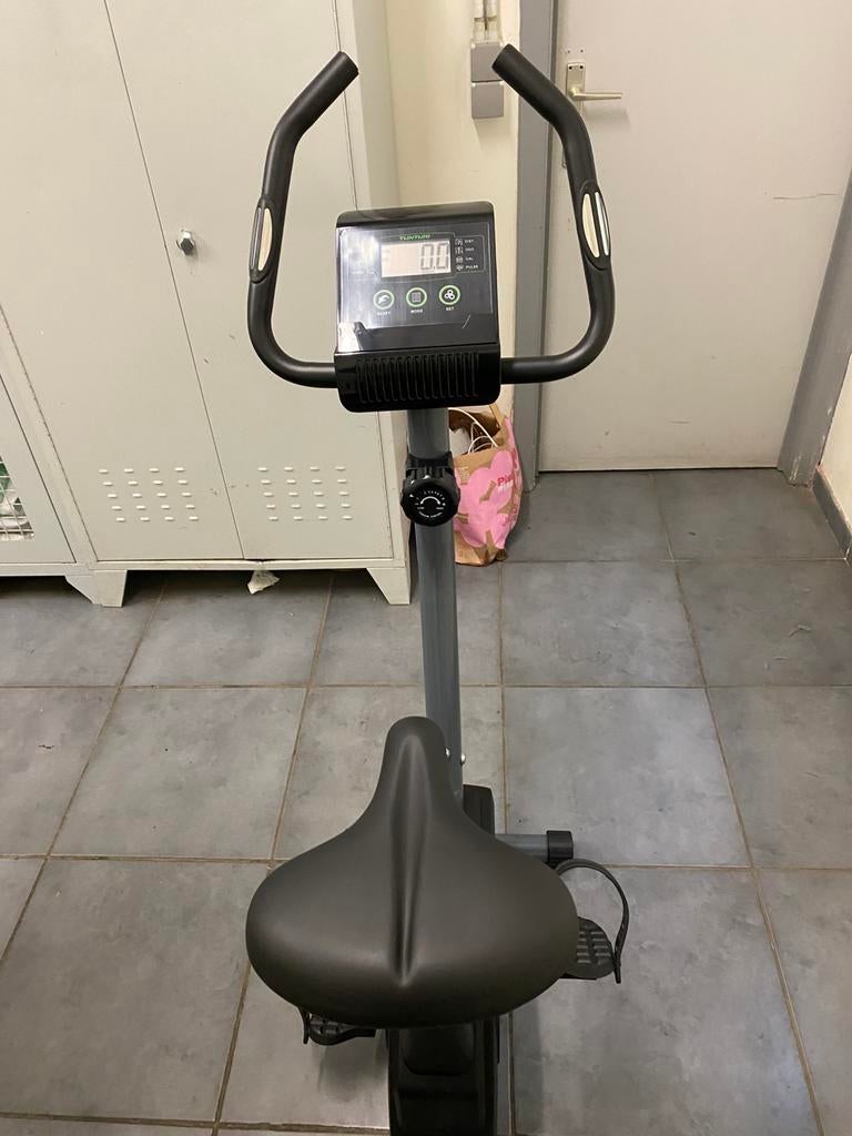 Tunturi Cardio Fit B30 hometrainer - Zeer goede staat, Sport en Fitness, Fitnessapparatuur, Ophalen, Zo goed als nieuw