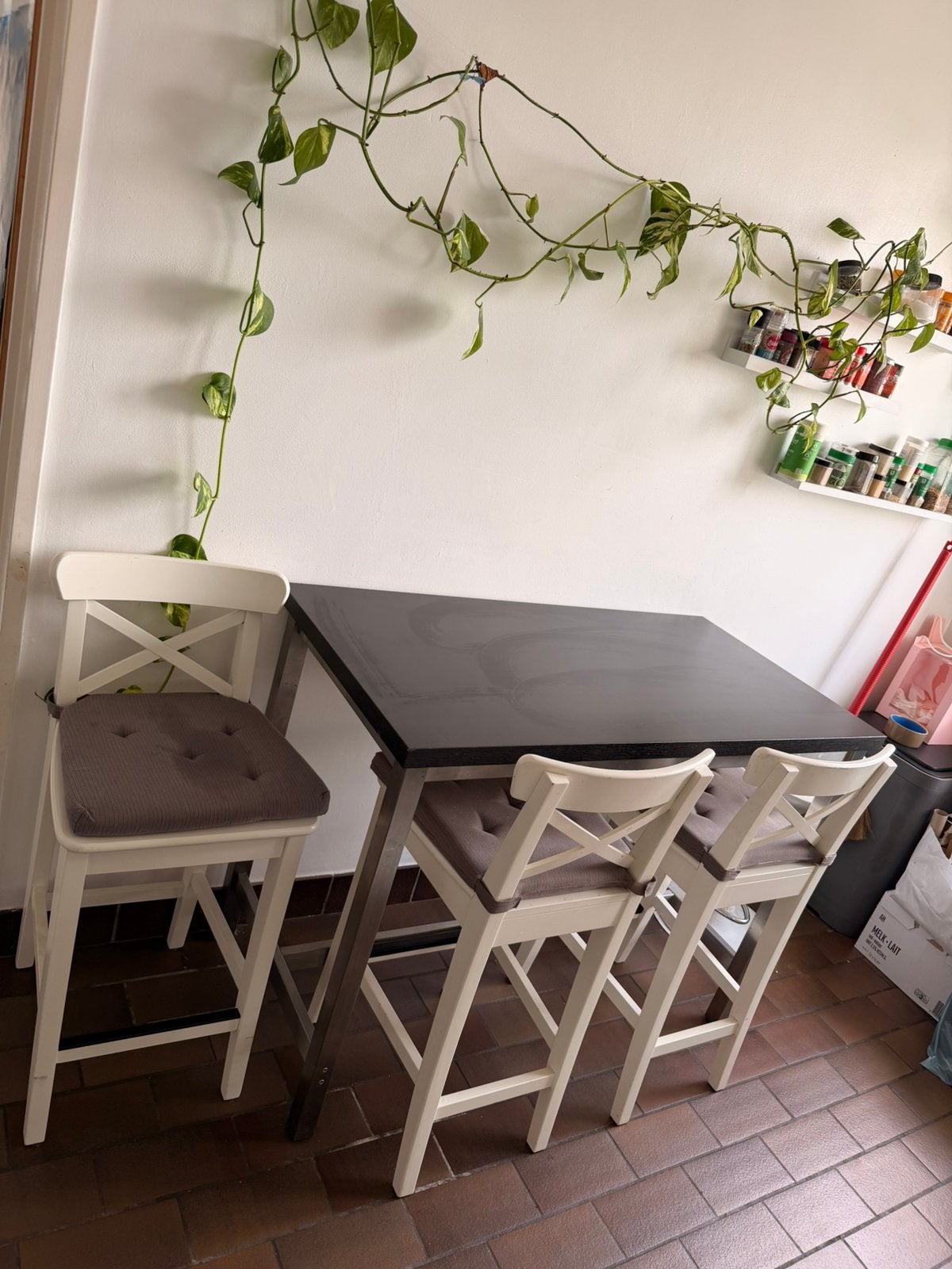 Bartafel met 4 stoelen – IKEA, Huis en Inrichting, Ophalen, Zo goed als nieuw