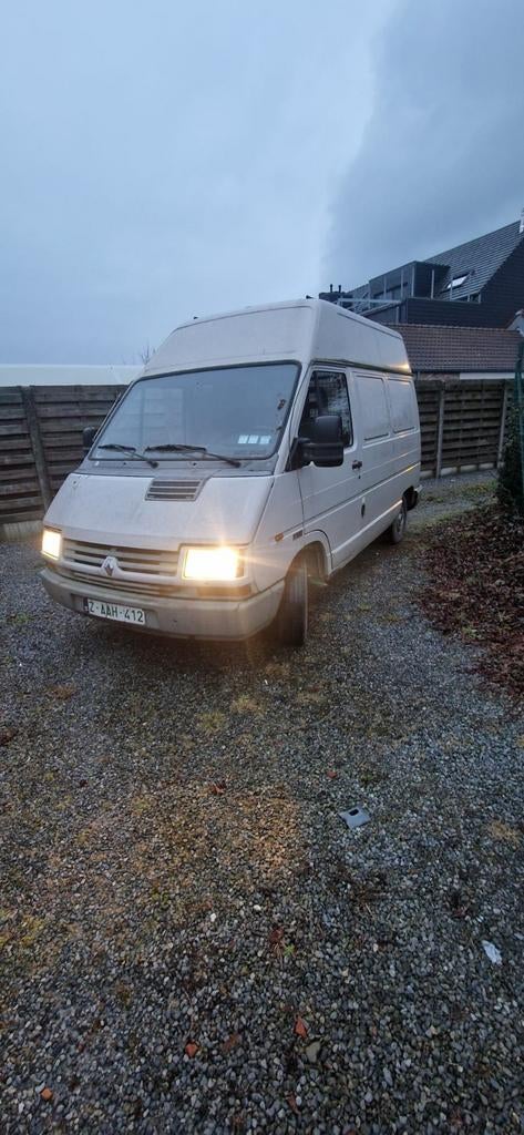 Traffic 2.5 benzine, Particulier, Essence