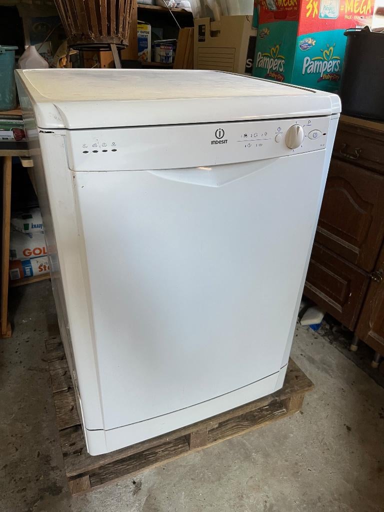 Vaatwasser Indesit IDL52, Ophalen