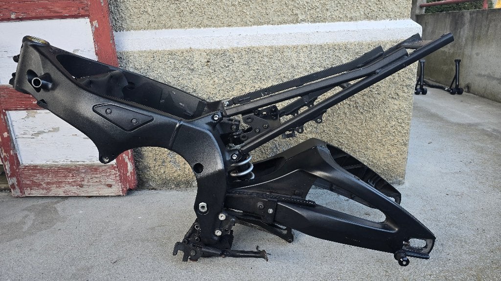 Cadre complet Yamaha FZ1 N 2006 avec documents belges + COC, Enlèvement ou Envoi, Utilisé