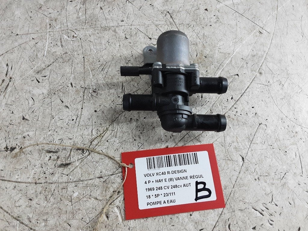 POMPE A EAU Volvo XC40 (XZ) (01-2017/12-2022) (31686344), Info@volvocars.com, Volvo Car Germany GmbH, Siegburger Straße 229
50679  Köln, DE