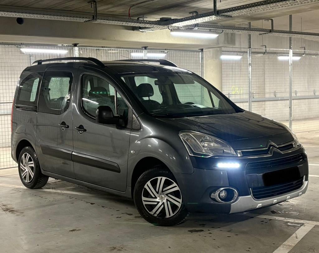 CITROEN BERLINGO 1.6 HDI MOD 2014 / 1PROPRIÉTAIRE / 2.750 €, Autos, Euro 5, Entreprise, 5 portes, Berlingo