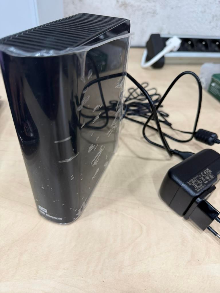 Western Digital Elements Desktop. Externe harde schijf 8 TB, Computers en Software, Harde schijven, Ophalen, Zo goed als nieuw