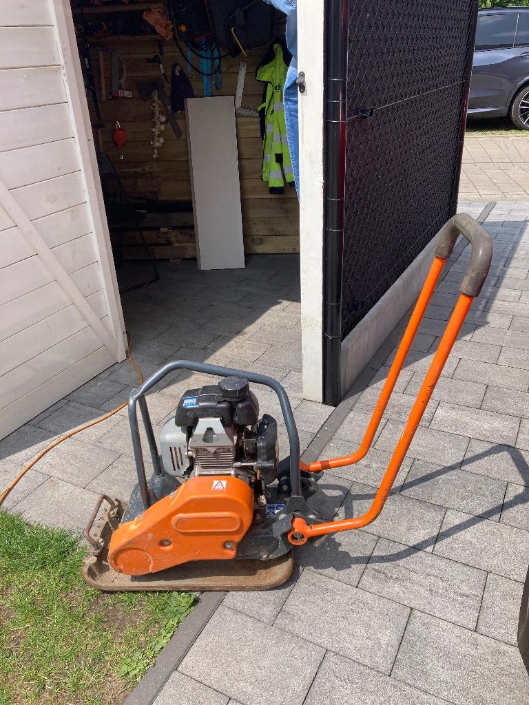 Trilplaat bouw, Ophalen