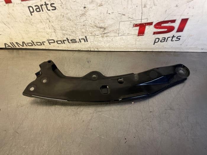 Cadre phare gauche d'un Volkswagen Golf, Autos : Pièces & Accessoires, Volkswagen, -, 3 mois de garantie, Utilisé