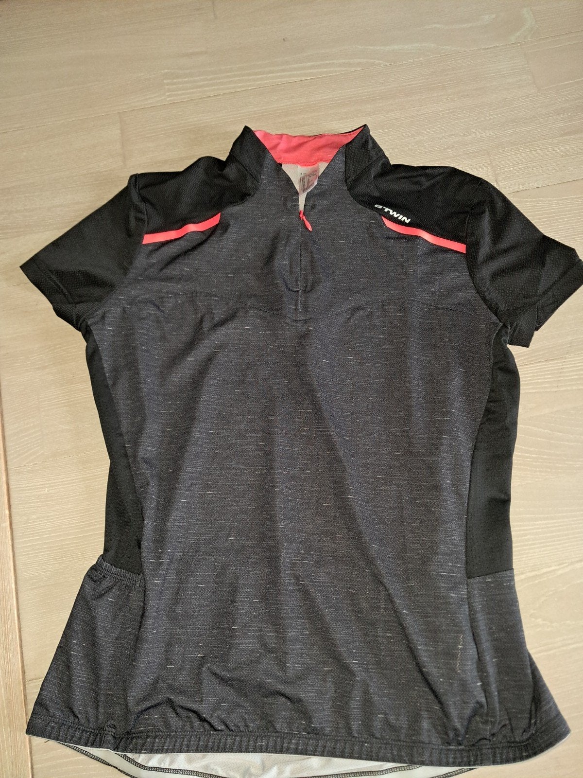 Fietsshirt decathlon L, Kleding | Dames, Sportkleding, Maat 42/44 (L), Ophalen of Verzenden, Zo goed als nieuw, Hardlopen of Fietsen