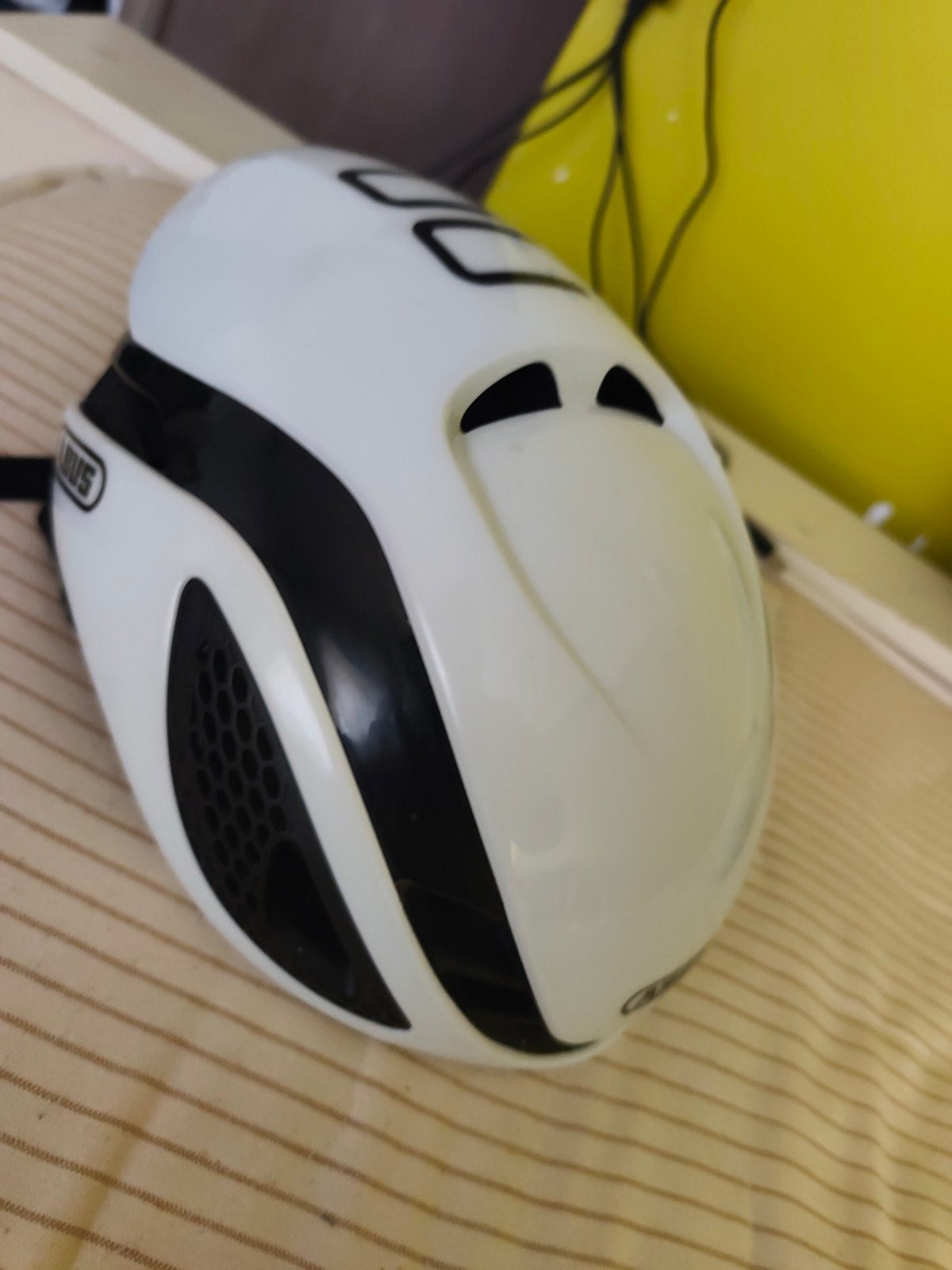 Obus helm te koop, Ophalen
