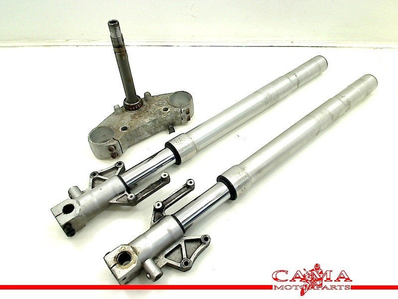 VOORVORK COMPLEET Hyosung Comet GT650 R (GT650R) (01-1970/-), Motoren, Dhr. S. di Majo, Gebruikt, Info@cama-motorparts.nl, P.J. Troelstraweg 8 8
3144 CX  MAASSLUIS, NL