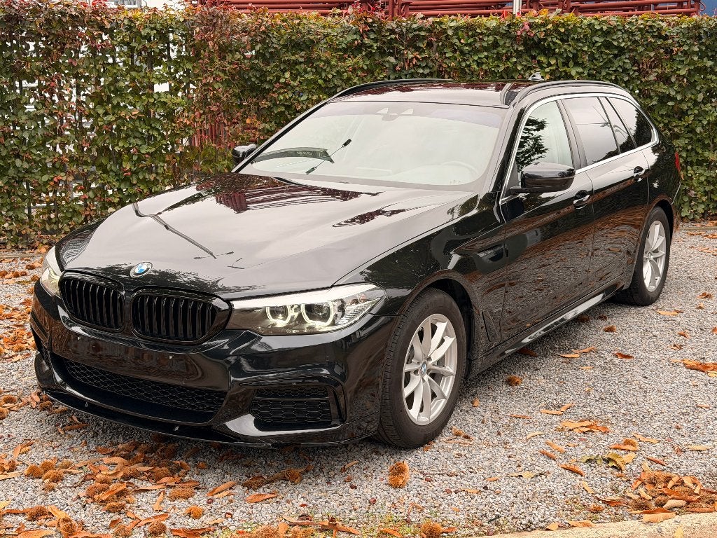 BMW 518 dA M-Sport Touring G31 * Navi * PDC * LED * EU6d, Autos, Ordinateur de bord, Entreprise, Entretenue par le concessionnaire