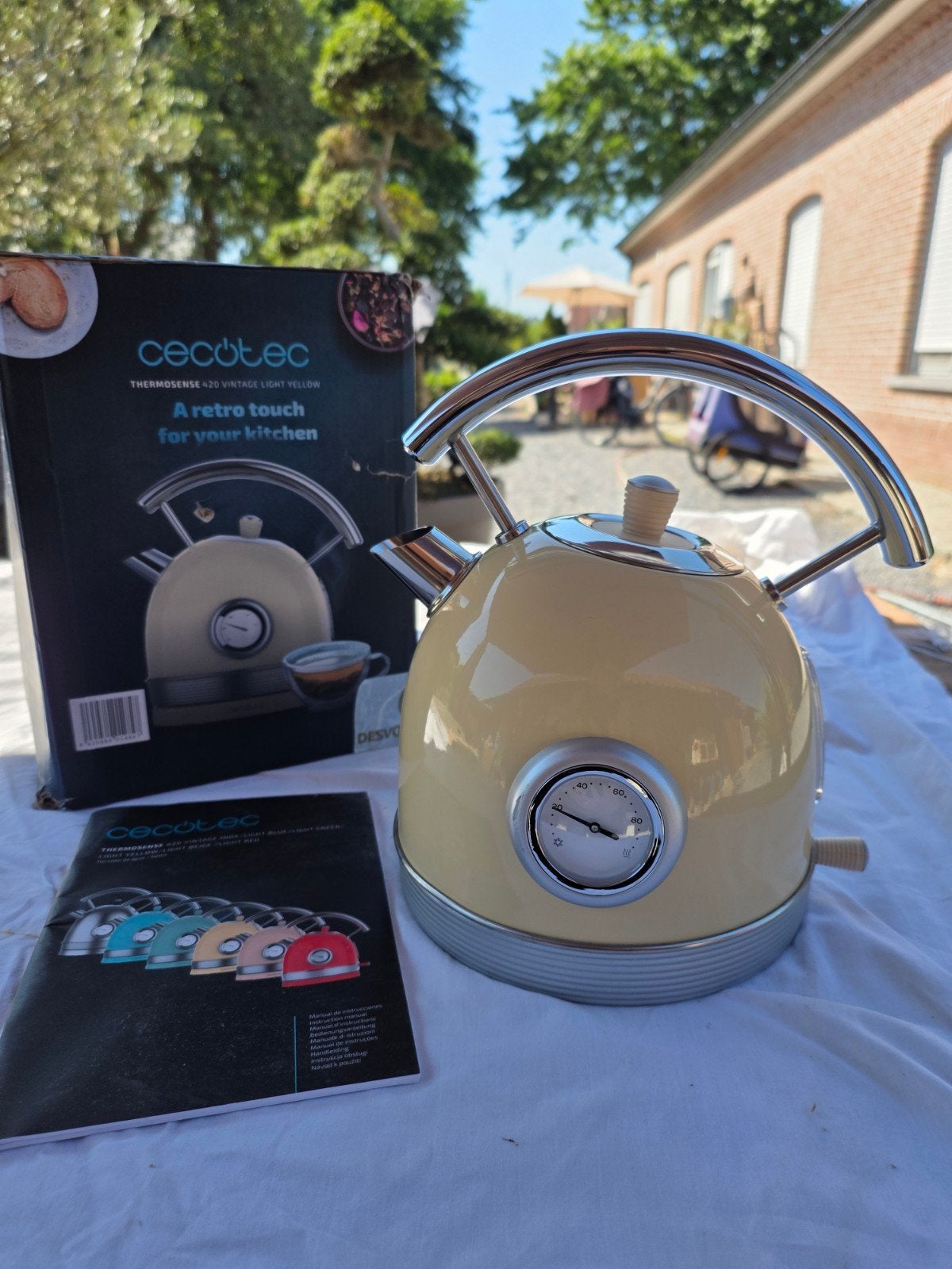 Cecotec ThermoSense 420 Vintage
Titel:, Elektronische apparatuur, Waterkokers, 1 tot 2 liter, Ophalen, Nieuw