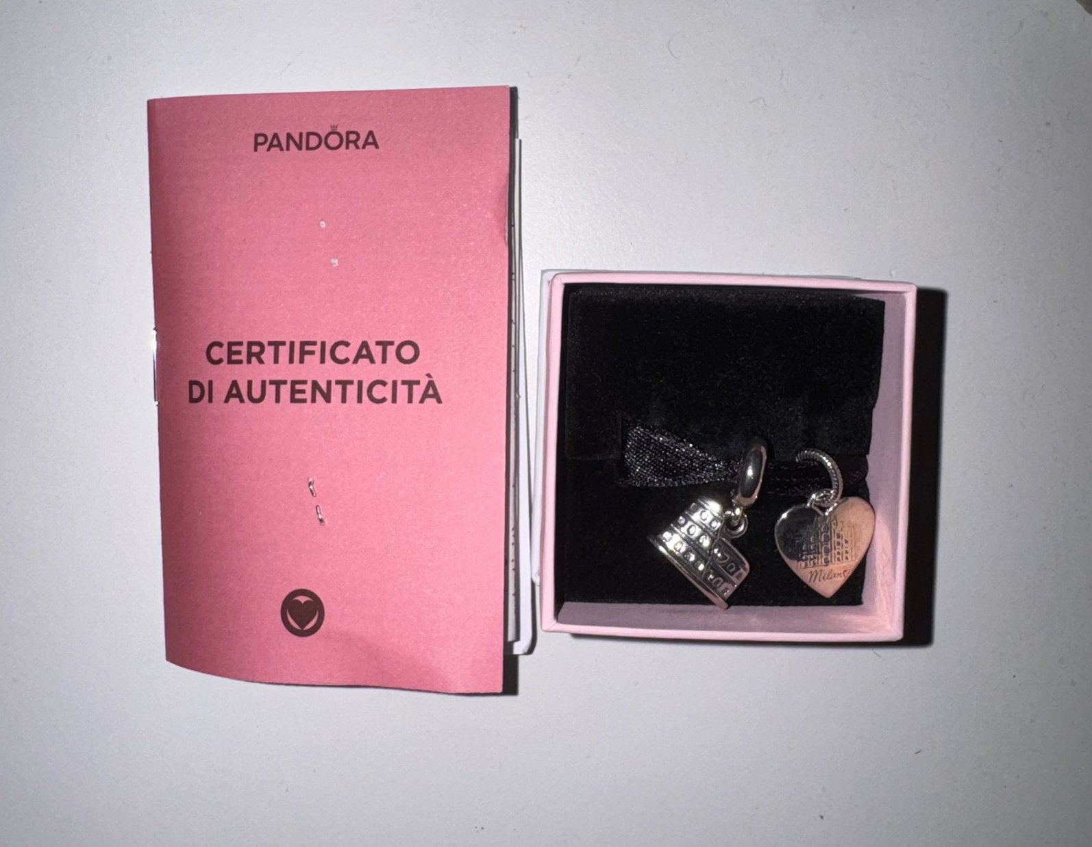 Pandora bedeltjes milaan, colosseum italie, Bijoux, Sacs & Beauté, Bracelets à breloques, Neuf, Pandora, Enlèvement, 2 ou 3 bracelets à breloques