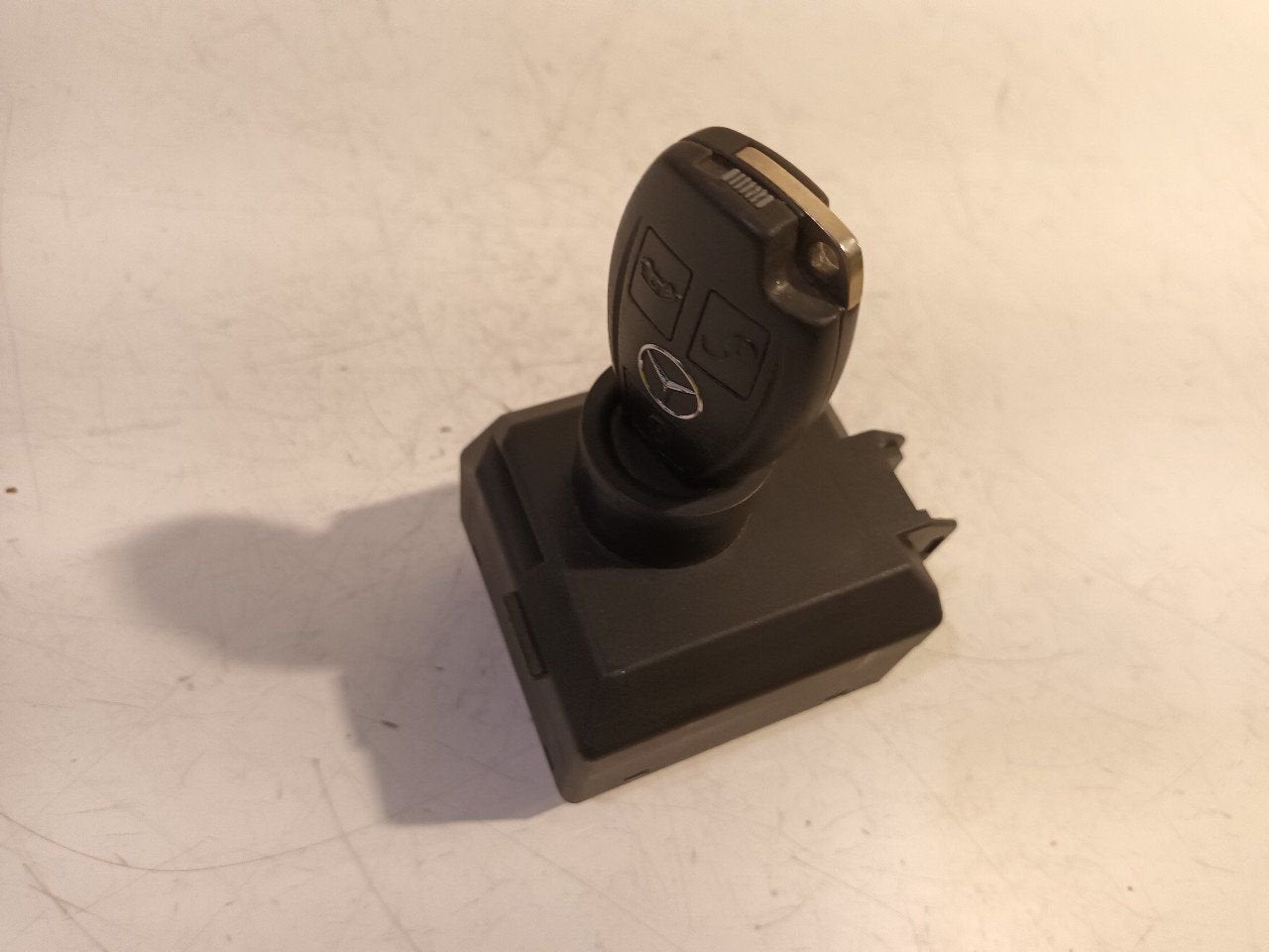 Contactslot + sleutel Mercedes-Benz Vito, Auto-onderdelen, Onderdelen@venauto.nl, Van der Ven Autorecycling B.V., Gebruikt, Ettenseweg 76, 4706 PB Roosendaal, The Netherlands