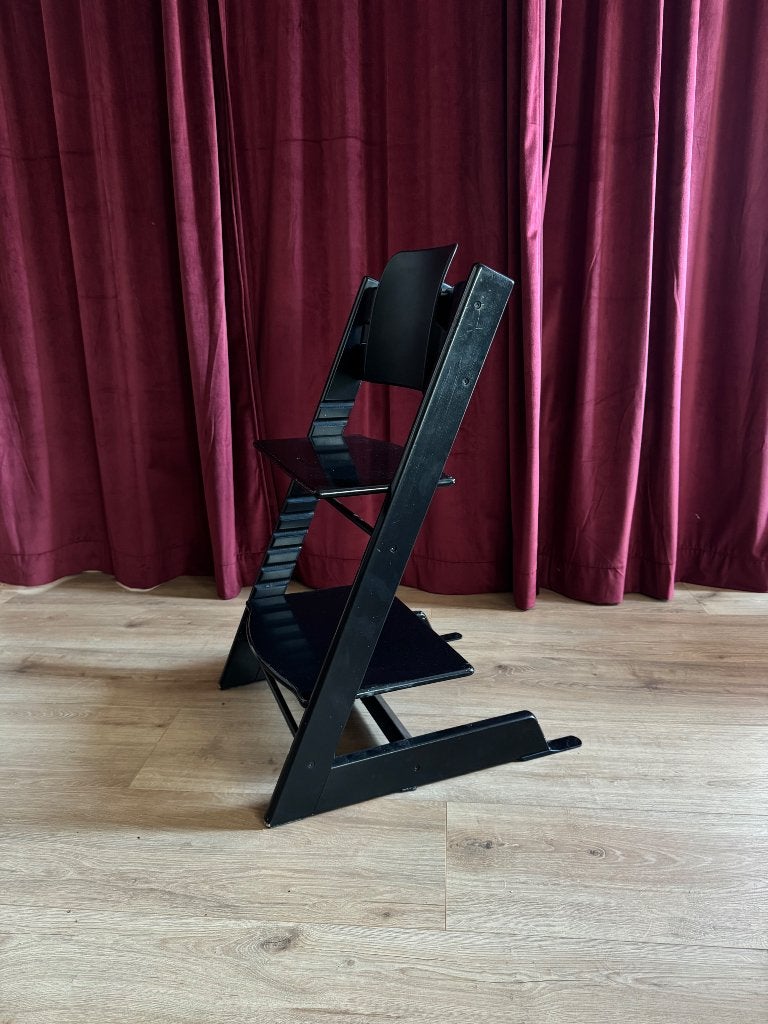 Zwarte Stokke Tripp Trapp + babyset, Ophalen, Gebruikt, Meegroeistoel, Aanschuifbaar
