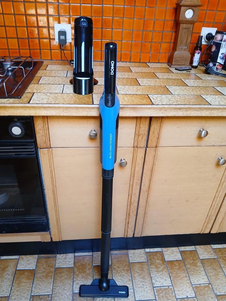 Aspirateur à balai. Power Stick. Domo. 10,8 V, Electroménager, Enlèvement, Aspirateur
