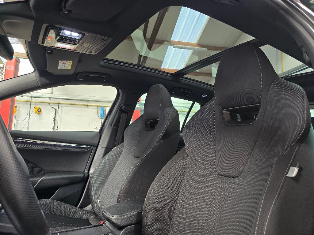⭐ Skoda Octavia Break - Sportpack - Full Option - Hybride, Auto's, Skoda, Testrit aan huis, Stof, https://public.car-pass.be/vhr/215fd60c-48e6-4d49-a787-e69bbb075026