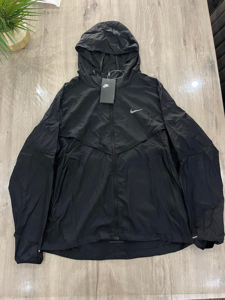 Nike black  jack met capuchon, Verzenden, Nieuw, Maat 48/50 (M), Zwart