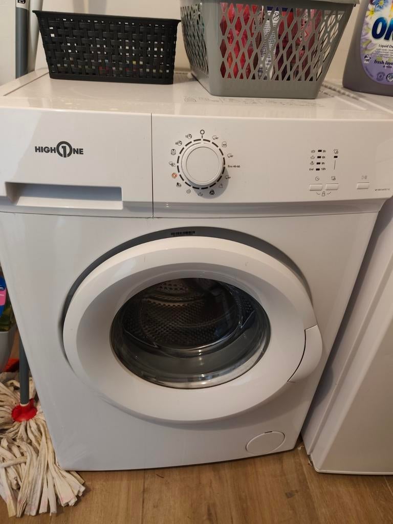 Wasmachine, 2 jaar oud, dagelijks gebruikt, 60€, Ophalen of Verzenden