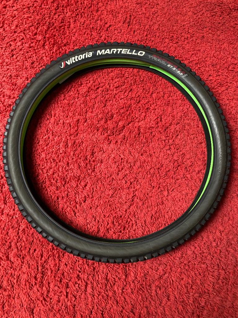 VITTORIA MARTELLO TRAIL 27,5"+ TNT TLR G2.0 + Mousse Protec, Fietsen en Brommers, Ophalen of Verzenden, Zo goed als nieuw, VITTORIA