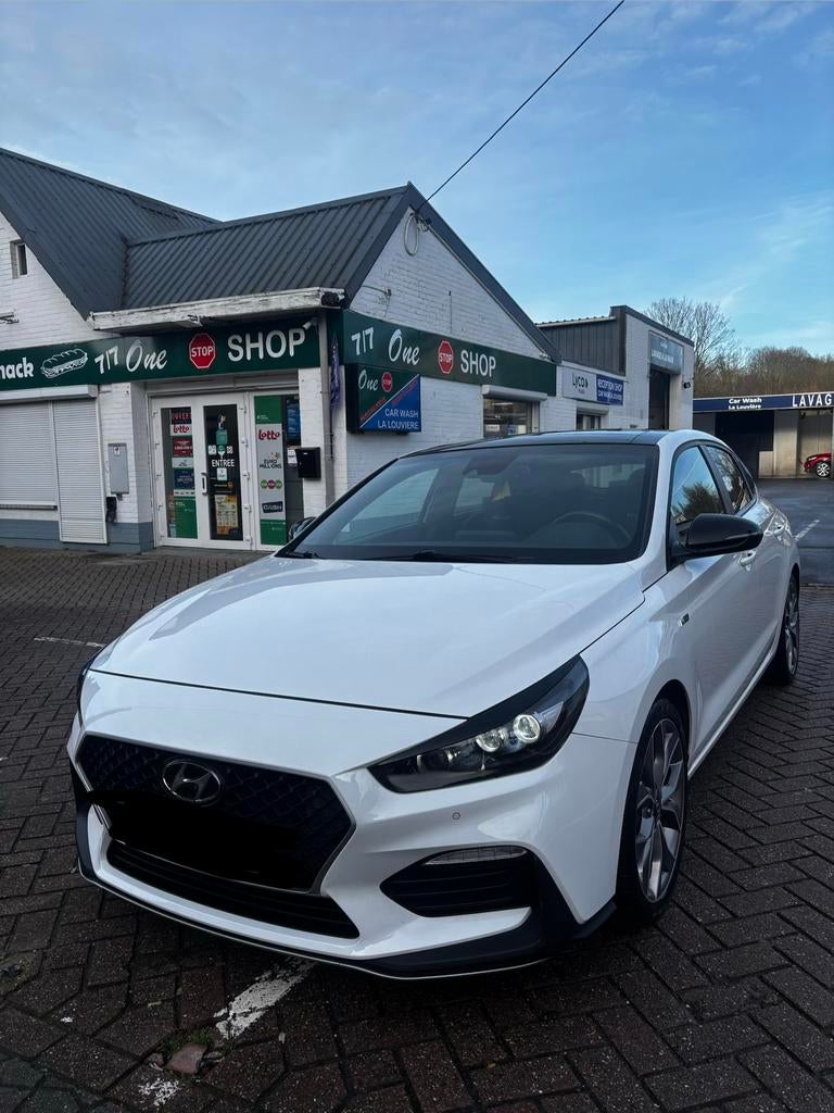 Hyundai i30 Fastback 1.4 T-GDi Shine N-Line DCT, Autos, Achat, Noir, 5 portes, 5 places