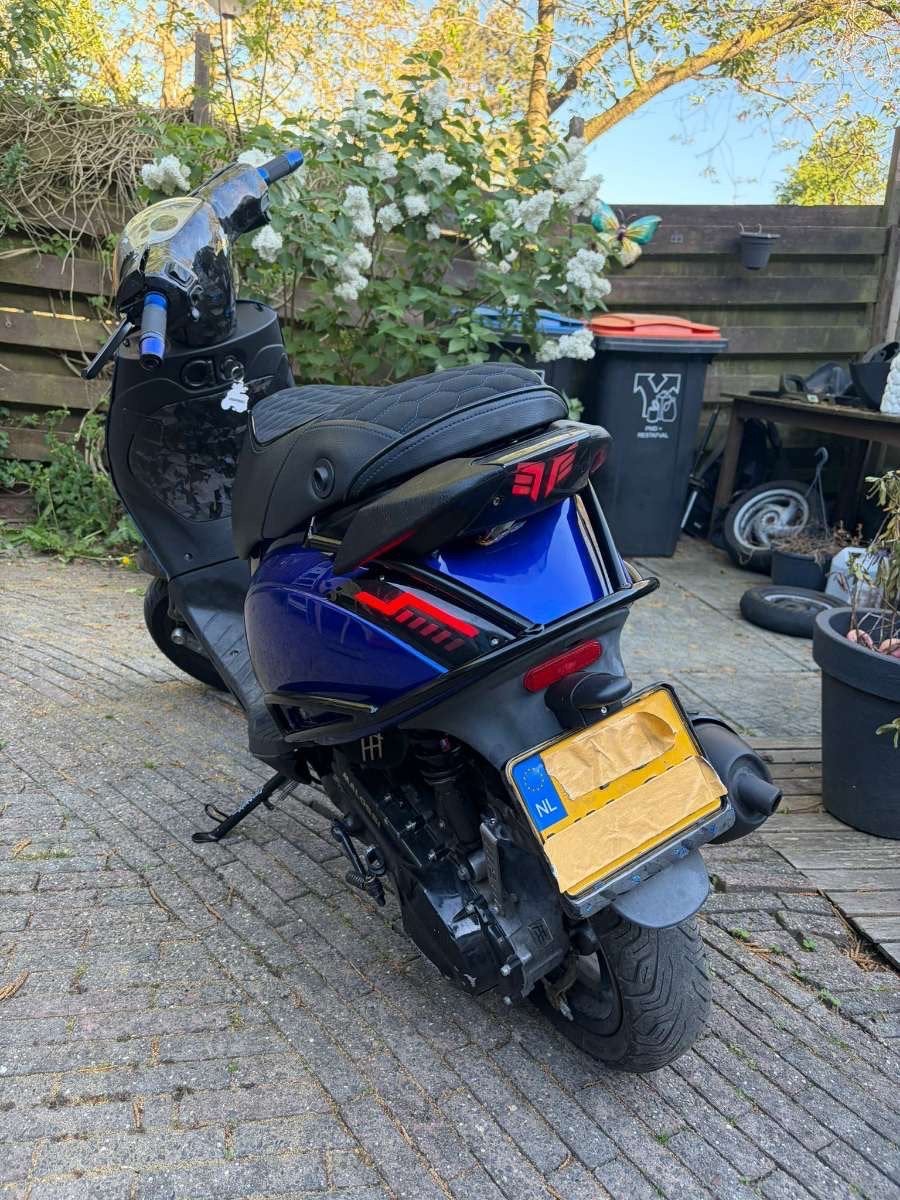 GEZOCHT Zip 2t 70cc of 4t 80cc A KLASSE! BELGIE!!!, Ophalen, Zo goed als nieuw, Zip