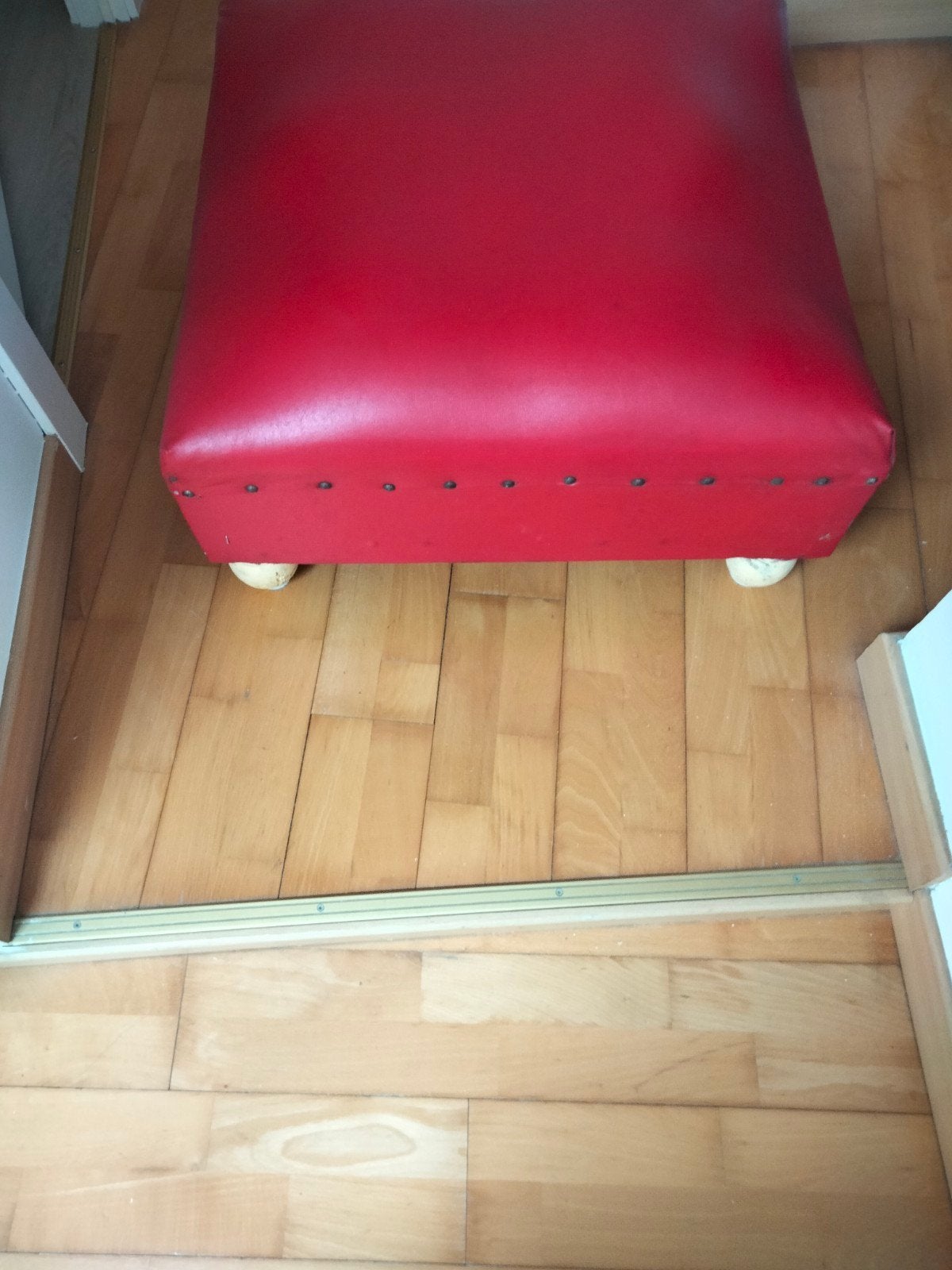rode vierkante lederen ottoman.2stuks., Ophalen