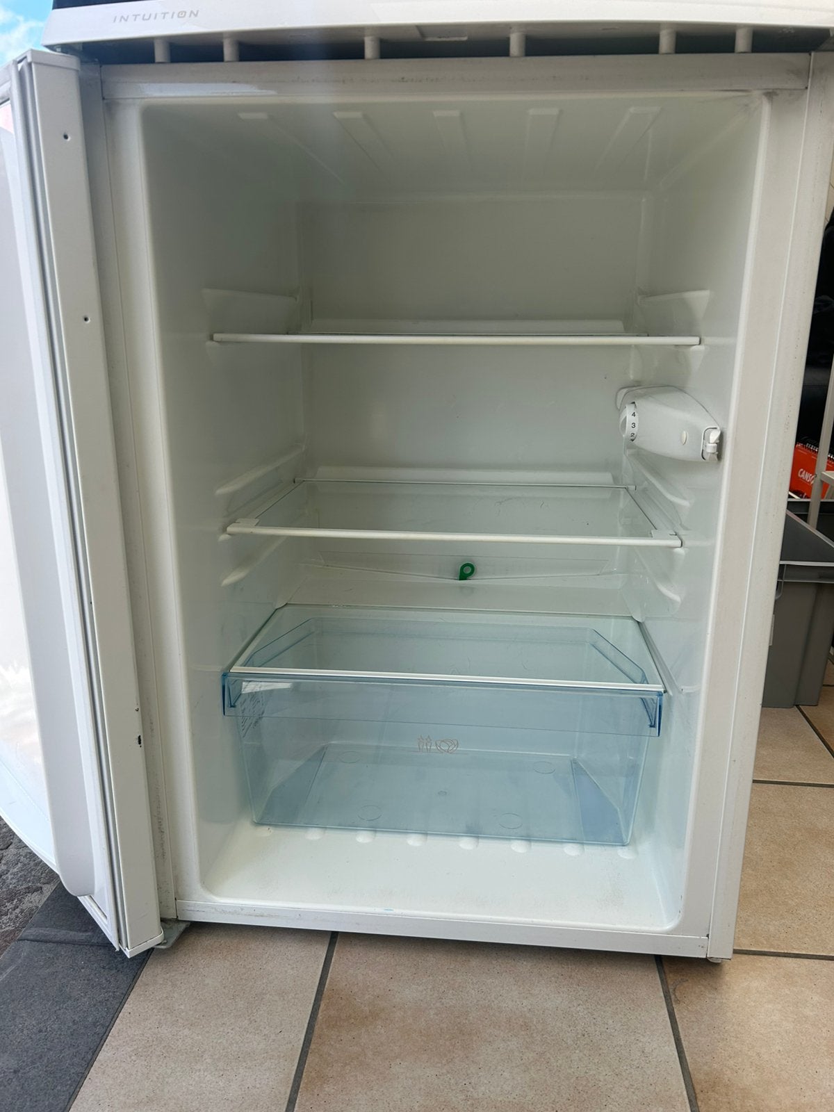 Electrolux intuition koelkast - Tafelmodel, Elektronische apparatuur, Zonder vriesvak, Zo goed als nieuw, 45 tot 60 cm, Ophalen
