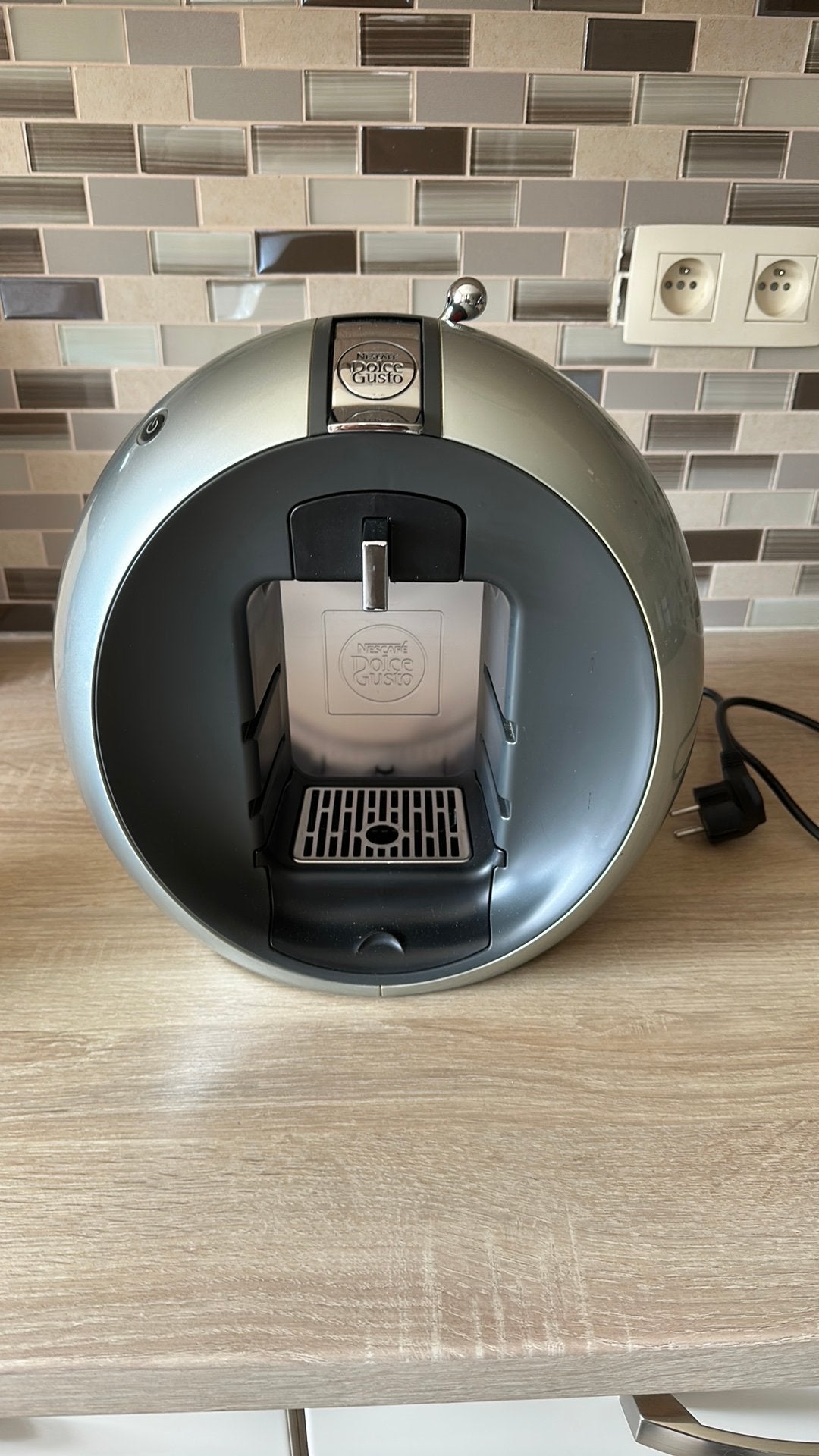 Dolce gusto, Elektronische apparatuur, Koffiezetapparaten, Ophalen, Zo goed als nieuw, Koffiemachine