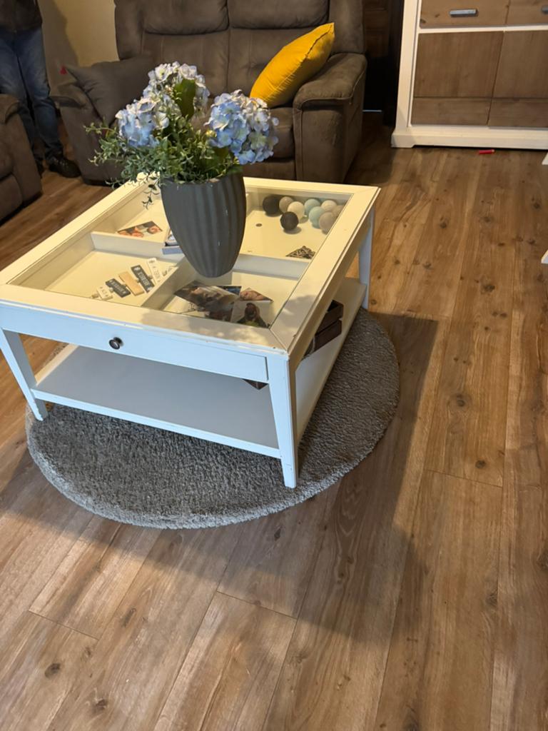 Table salon, Maison & Meubles, Tables | Tables de salon, Pin, 50 à 100 cm, Carré, Enlèvement