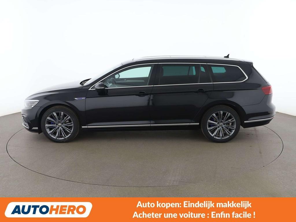 Volkswagen Passat 1.4 GTE (bj 2022, automaat), Auto's, Gebruikt, Adaptive Cruise Control, 1395 cc, 5 deurs