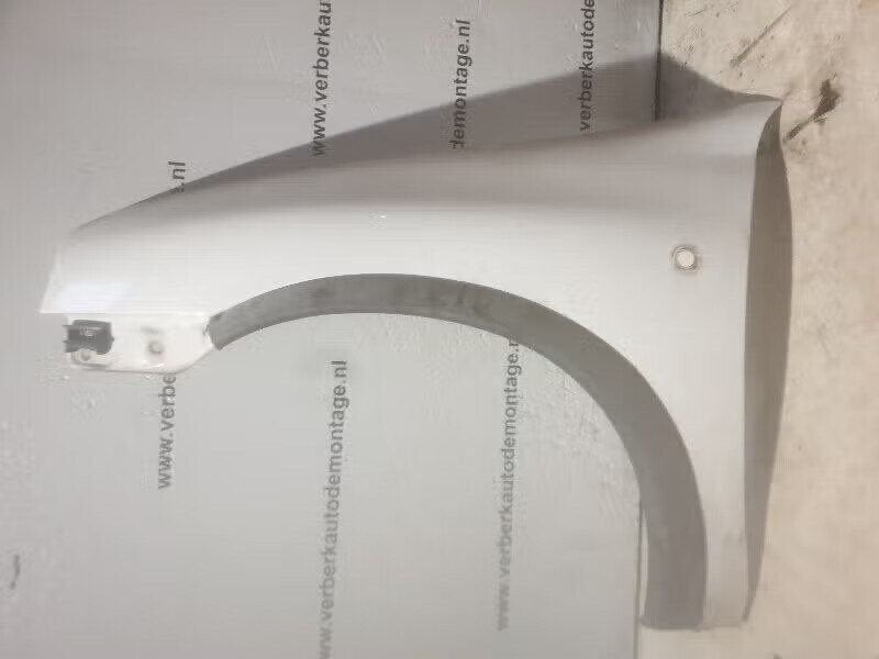 SPATBORD LINKS VOOR Opel Corsa B (73 / 78 / 79), Auto-onderdelen, Bahnhofsplatz 65423 Rüsselsheim am Main, DE, Gebruikt, Opel