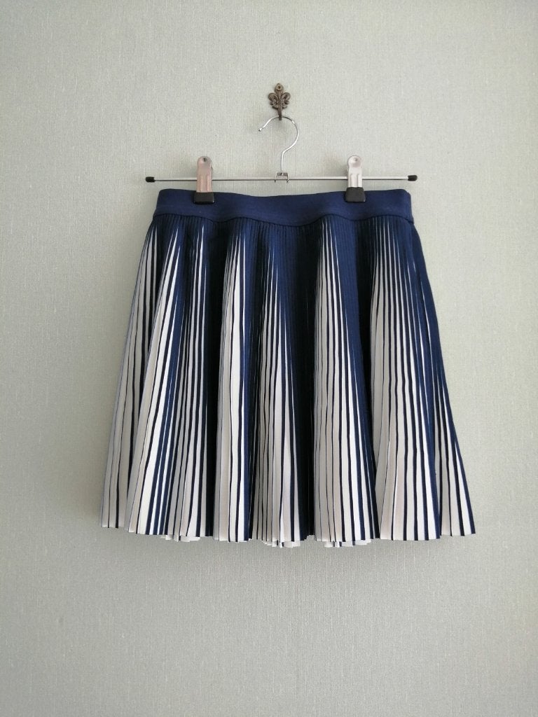magnifique jupe plissée Okaidi taille 10 ans, Robe ou Jupe, Utilisé, Fille, Okaïdi
