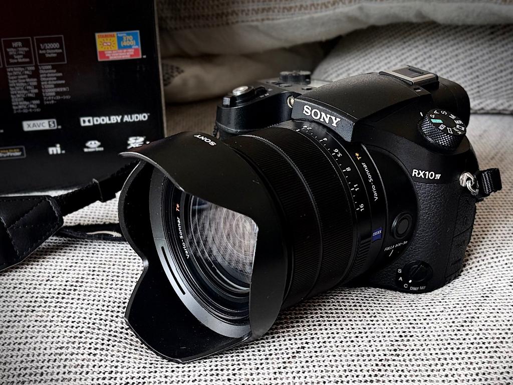 Sony RX10 MK IV en très bon état - Occasion rare, Audio, Tv en Foto, Compact, Sony, 8 keer of meer, Ophalen