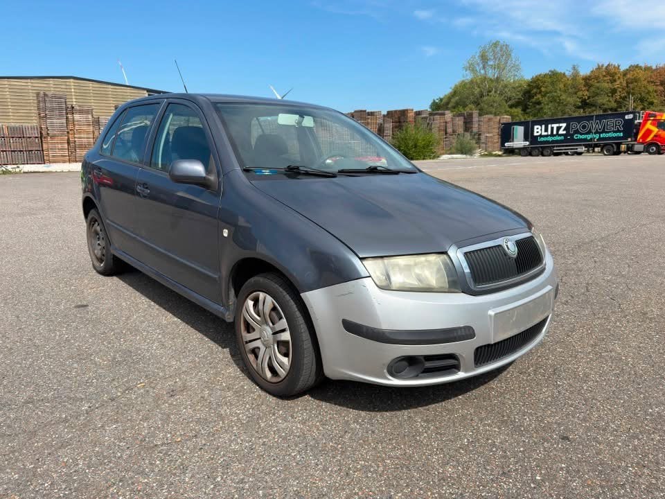 ŠKODA FABIA 1.2 BENZINE – EXPORT  – ZO MEE TE NEMEN, Auto's, Stof, Zwart, 1198 cc, Bedrijf