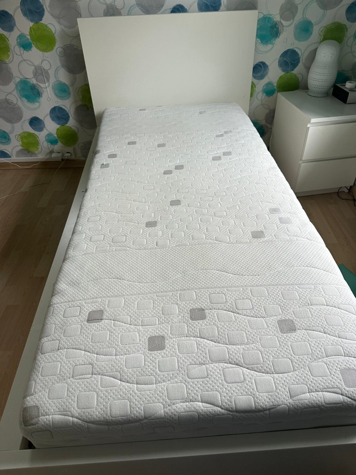 Bed Malm ikea met schuiven + lattenbodem leirsind + matras, Huis en Inrichting, Ophalen, Gebruikt, 90 cm, Eenpersoons