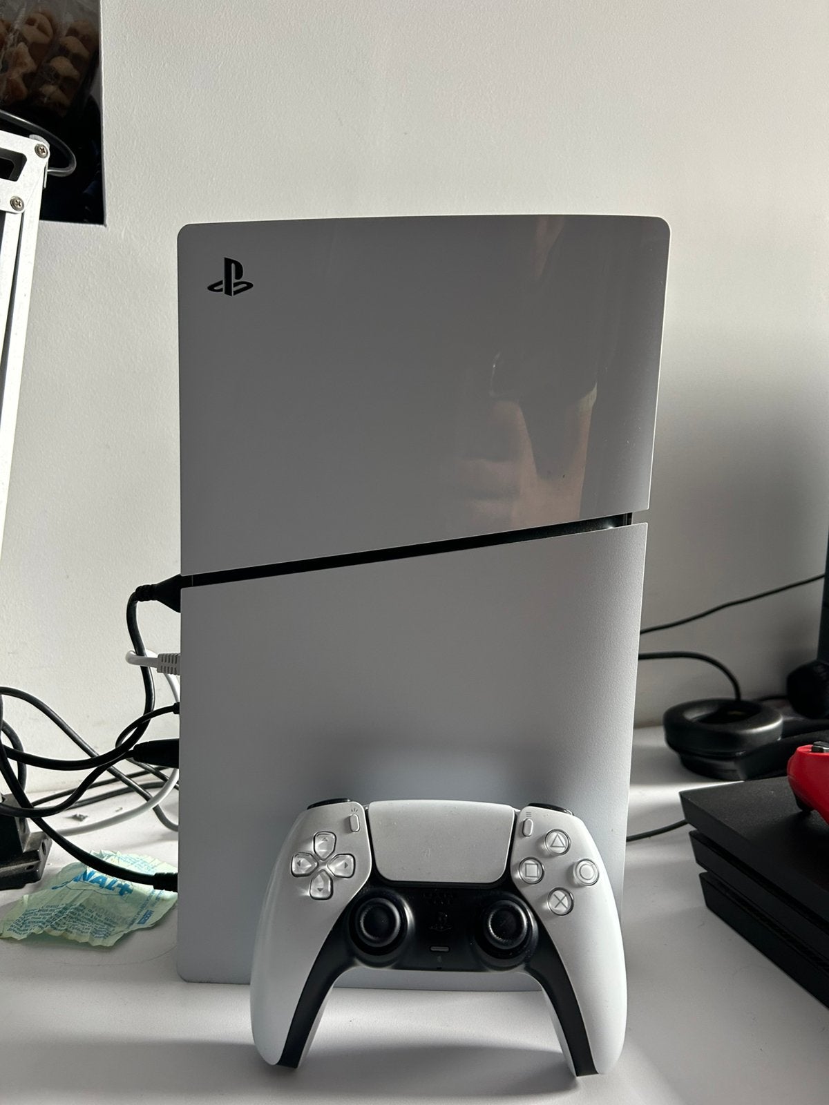 PlayStation 5 1tera b avec une manette, Consoles de jeu & Jeux vidéo, Enlèvement, Comme neuf, Playstation 5