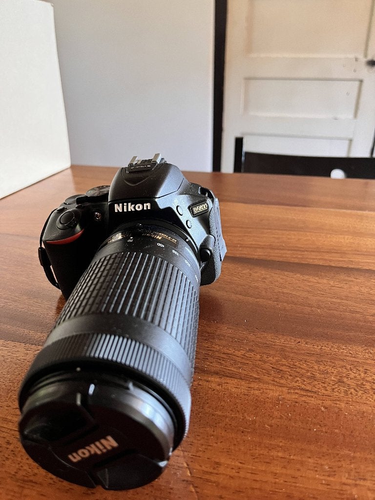 Nikon D5600, Audio, Tv en Foto, Fotocamera's Digitaal, Ophalen, Zo goed als nieuw, 24 megapixels, Nikon