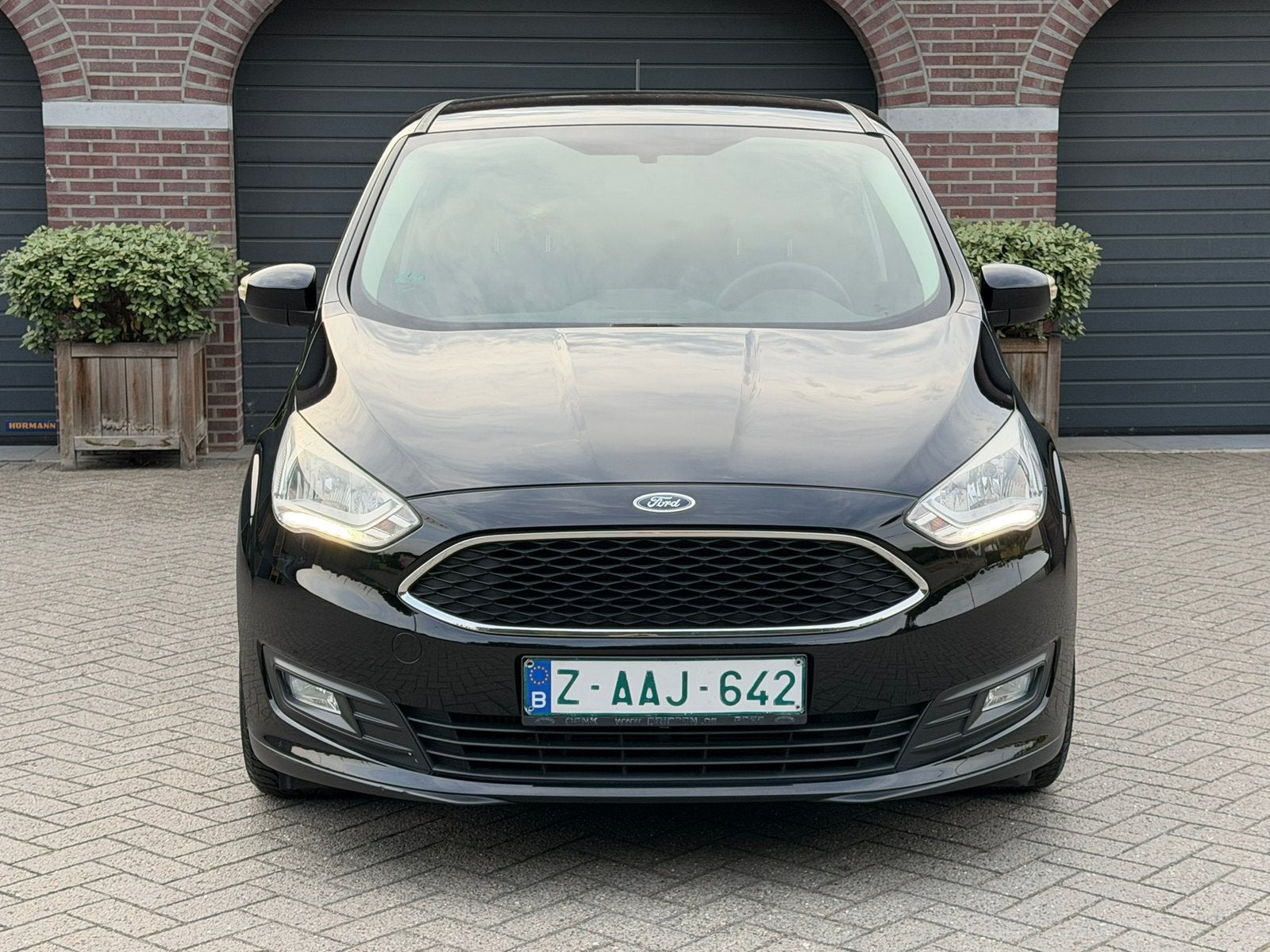 Ford C-Max FaceLift 1.0Cc Benzine 45.000 Km 2017 Garantie, Auto's, Bluetooth, Euro 6, Zwart, Bedrijf