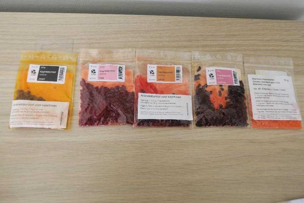 Kaarskleurstof 5 stuks, Roze, Overige thema's, Ophalen of Verzenden, Overige merken