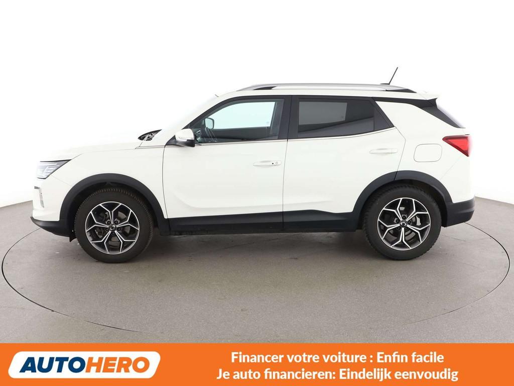 SsangYong Korando 1.5 T-GDI Amber 4x2 (bj 2022, automaat), Auto's, Gebruikt, Wit, 120 kW, 5 zetels