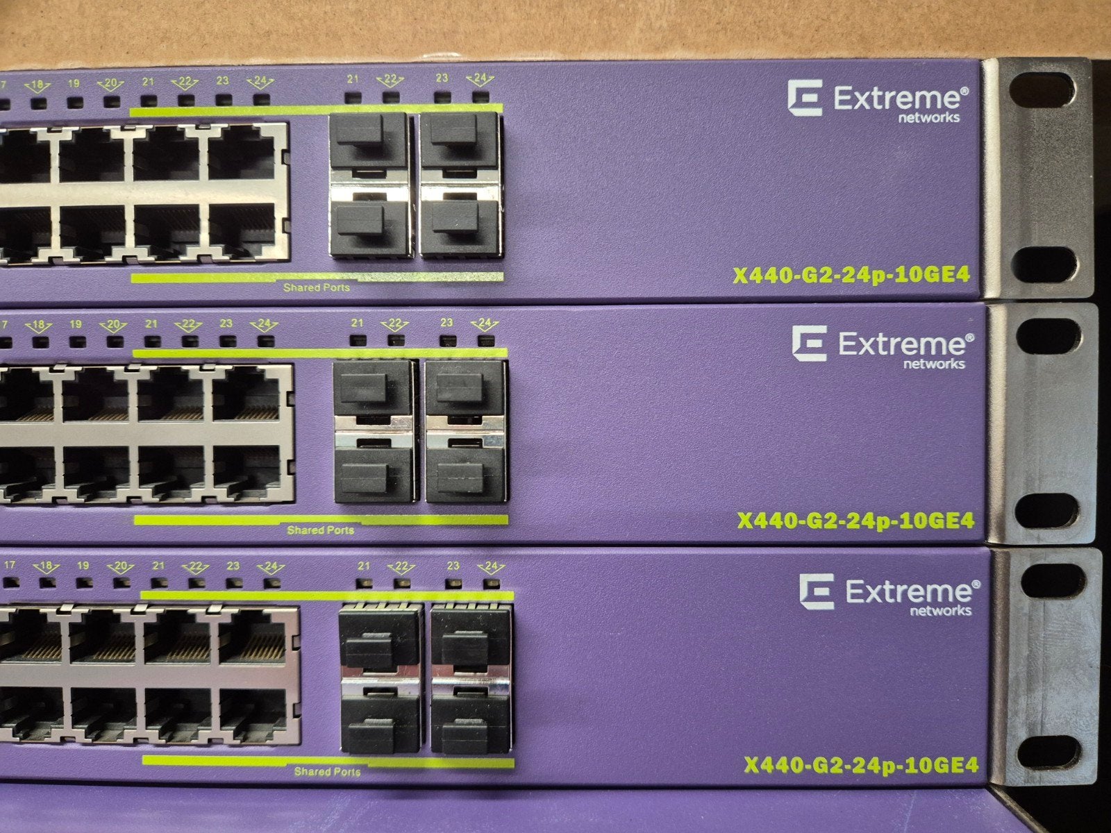 extreme networks 24 poort switch, Computers en Software, Netwerk switches, Ophalen