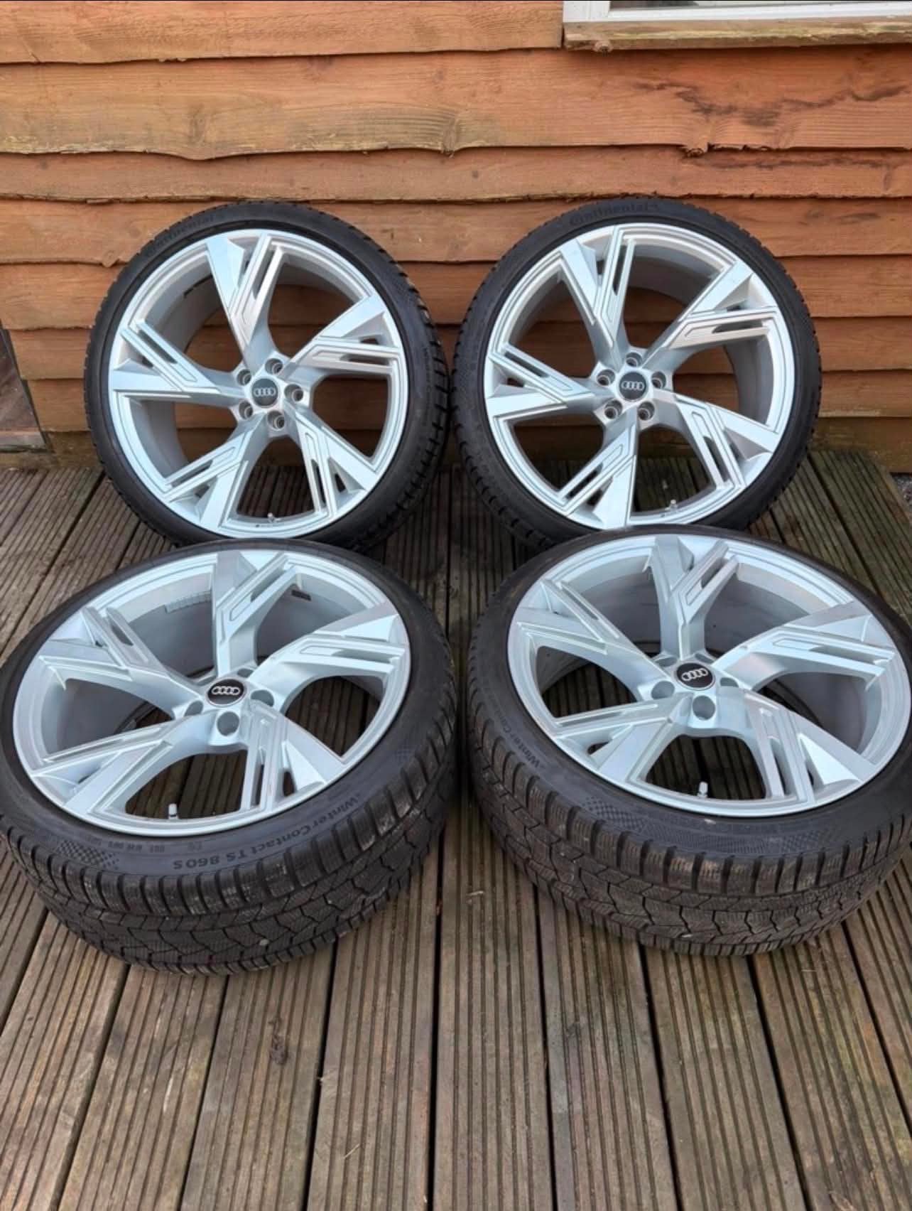 AUDI RS6 C8 WINTERSET 285/30/R22 CONTINENTAL, Auto-onderdelen, Banden en Velgen, Ophalen, Gebruikt, 285 mm, Banden en Velgen