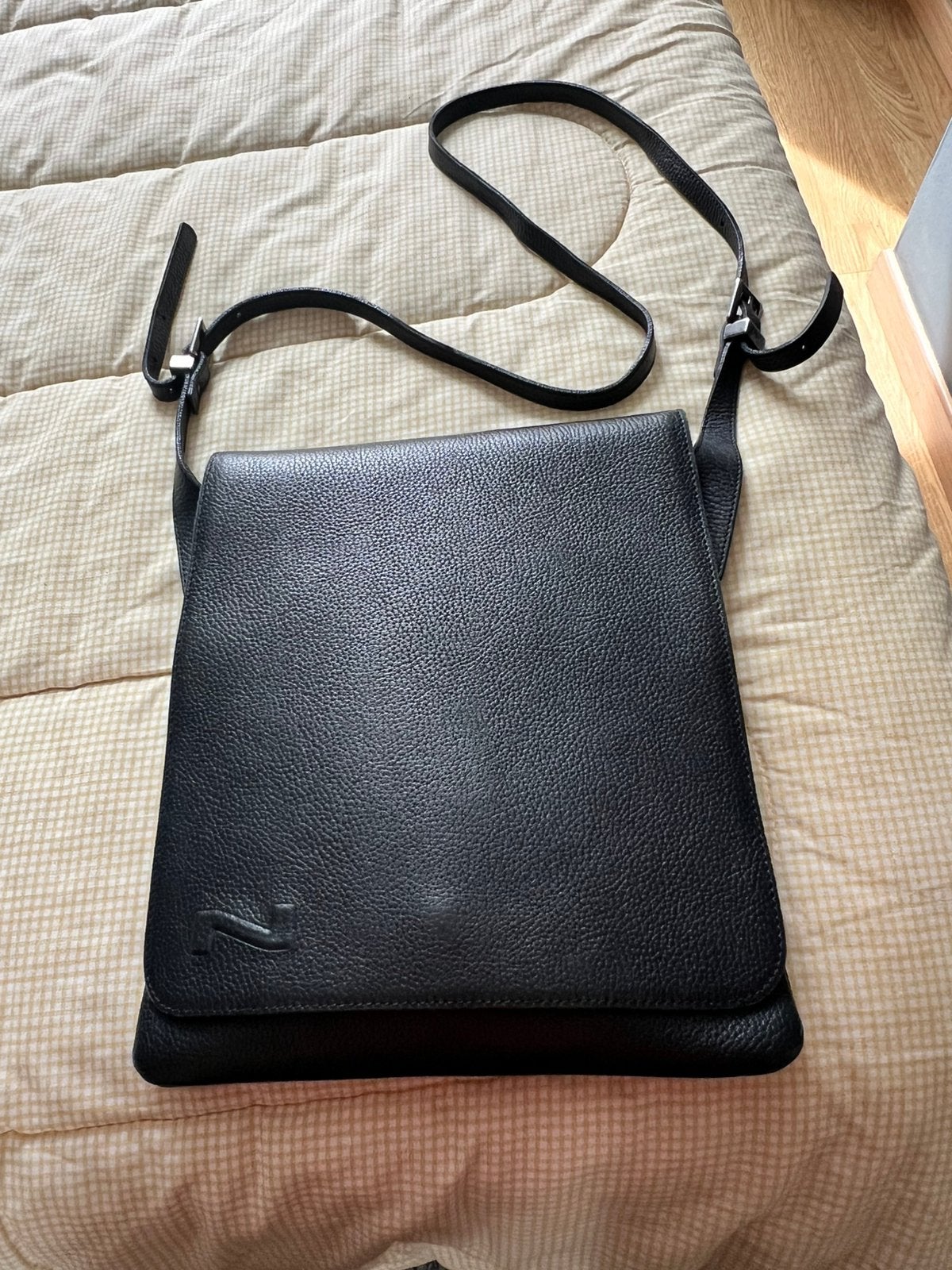 Sac Nathan noir, Handtassen en Accessoires, Tassen | Schoudertassen, Ophalen of Verzenden, Zo goed als nieuw, Zwart, Leer