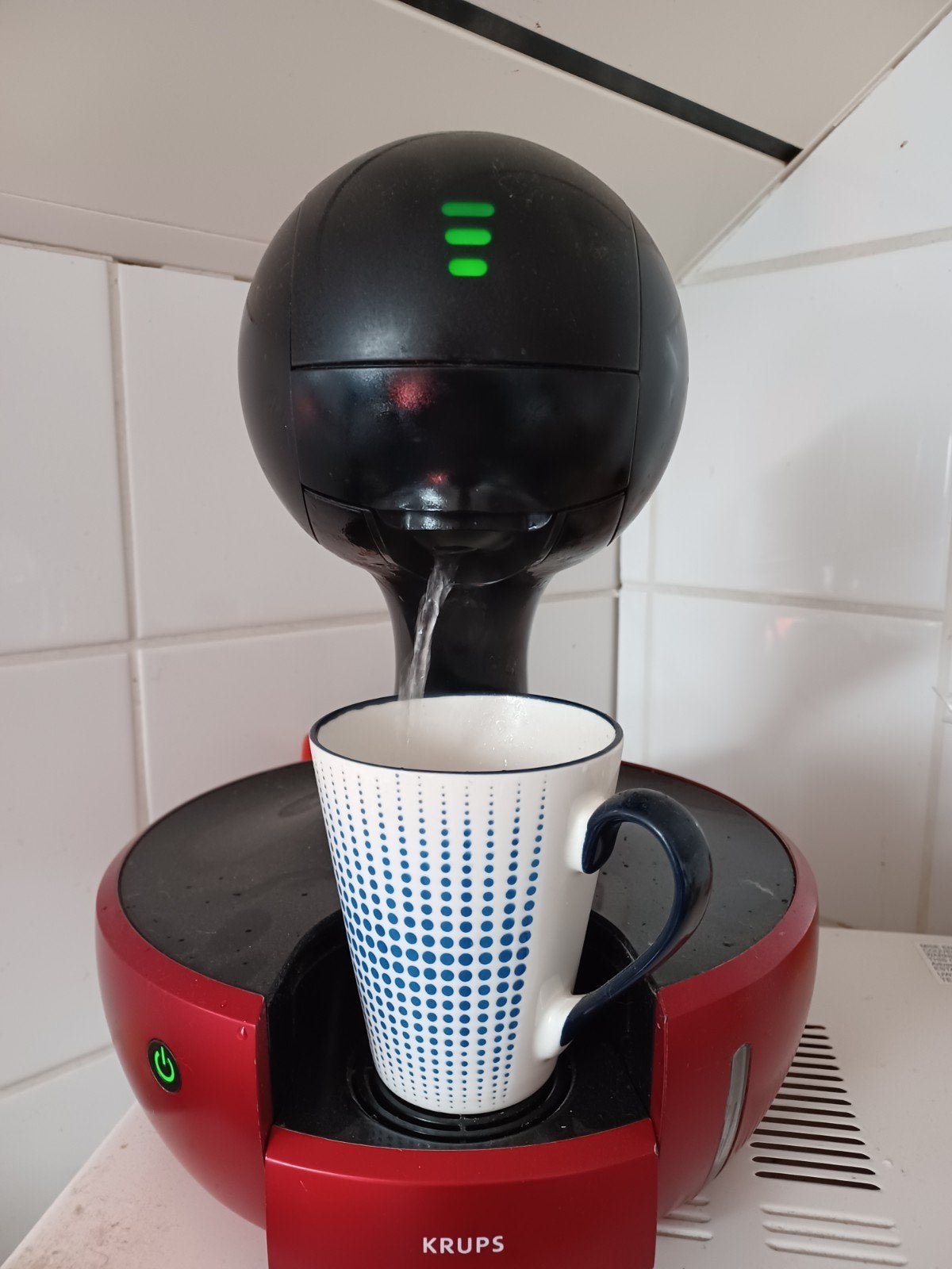 Dolce Gusto, Enlèvement, Utilisé, Dosettes et capsules de café, Réservoir d'eau amovible