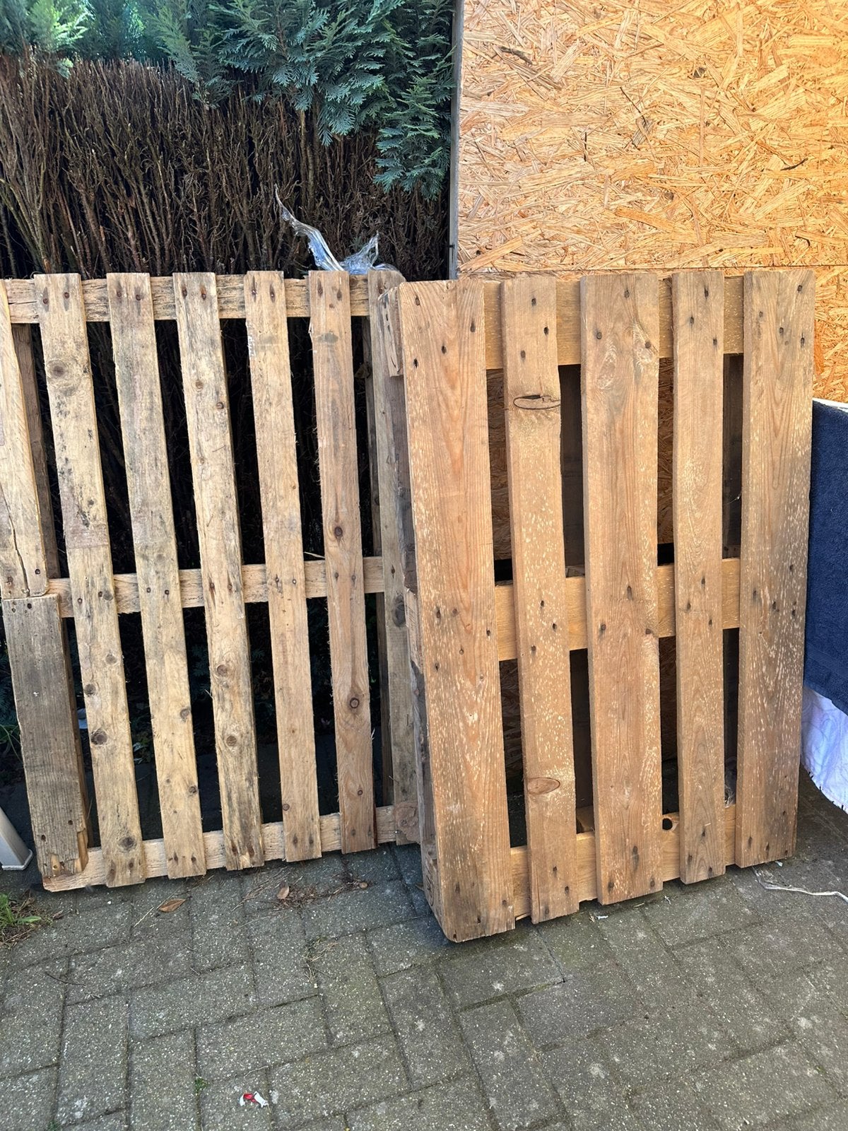 2 palleten gratis, Ophalen, Zo goed als nieuw