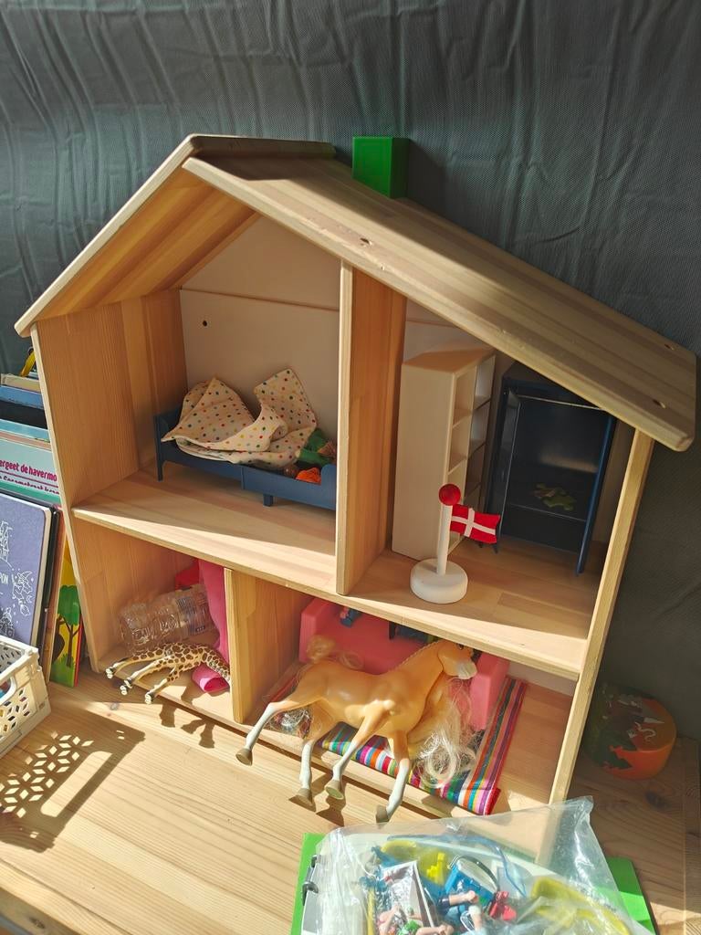 Ikea poppenhuis met meubels, Ophalen, Poppenhuis