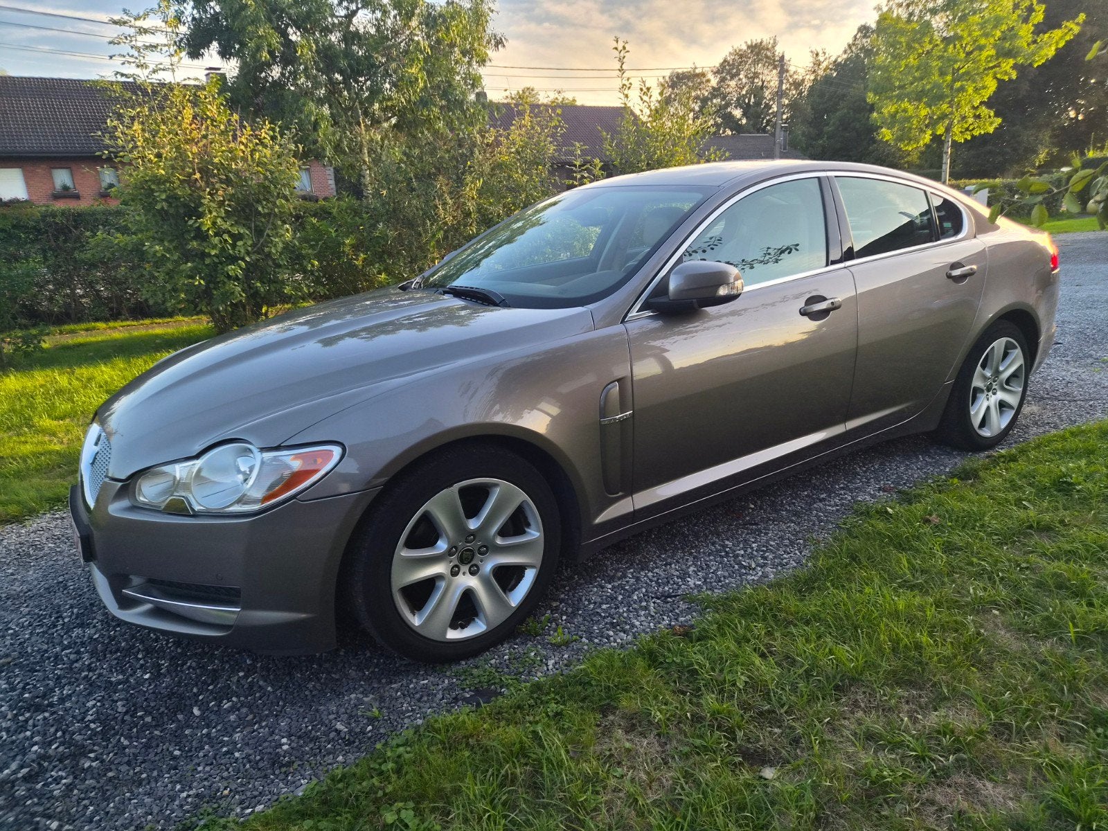 Jaguar XF klaar voor registratie, Auto's, Automaat, 4 deurs, Beige, Bruin