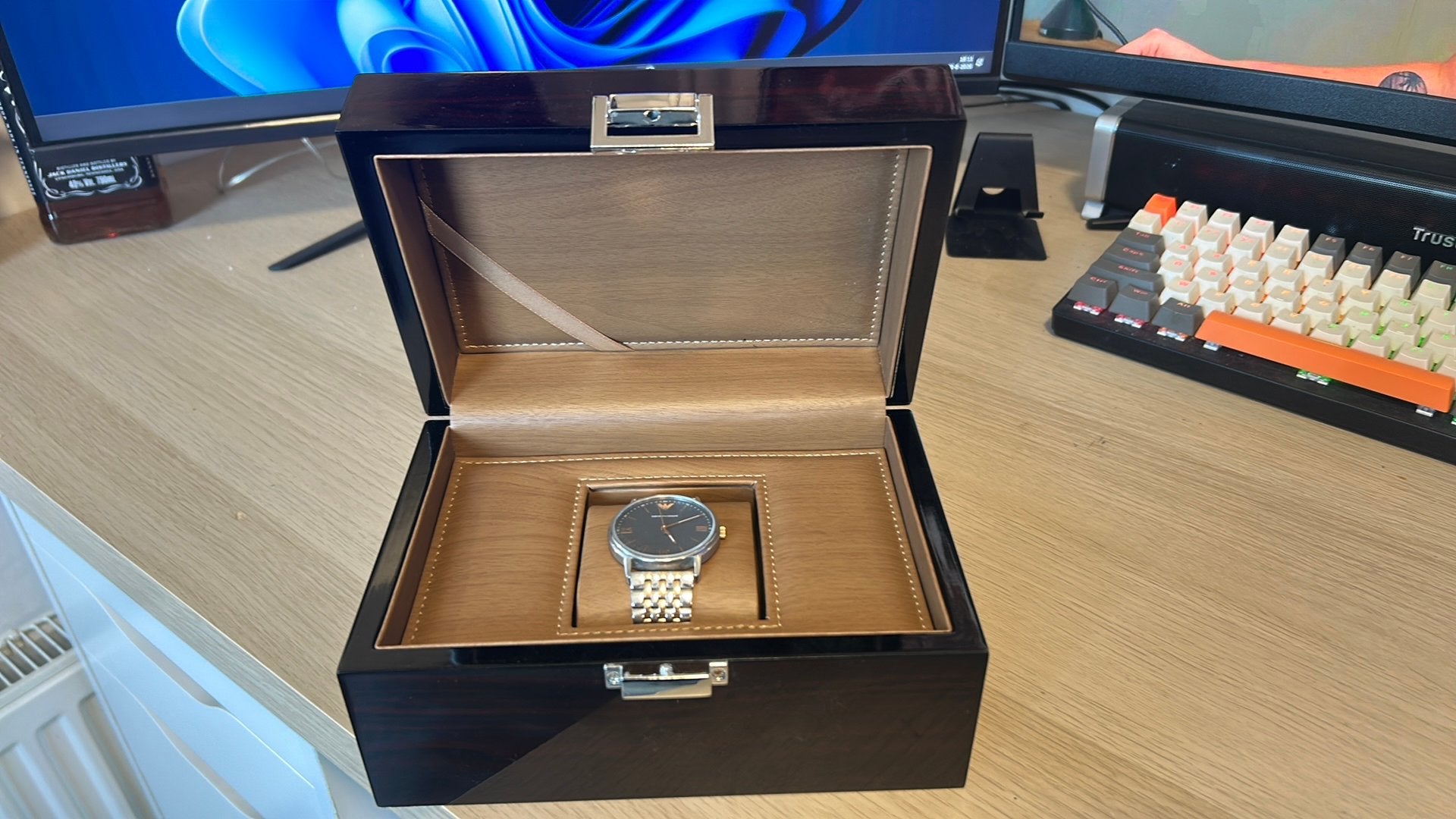 Emporio armani watch doe een bod, Ophalen, Zo goed als nieuw