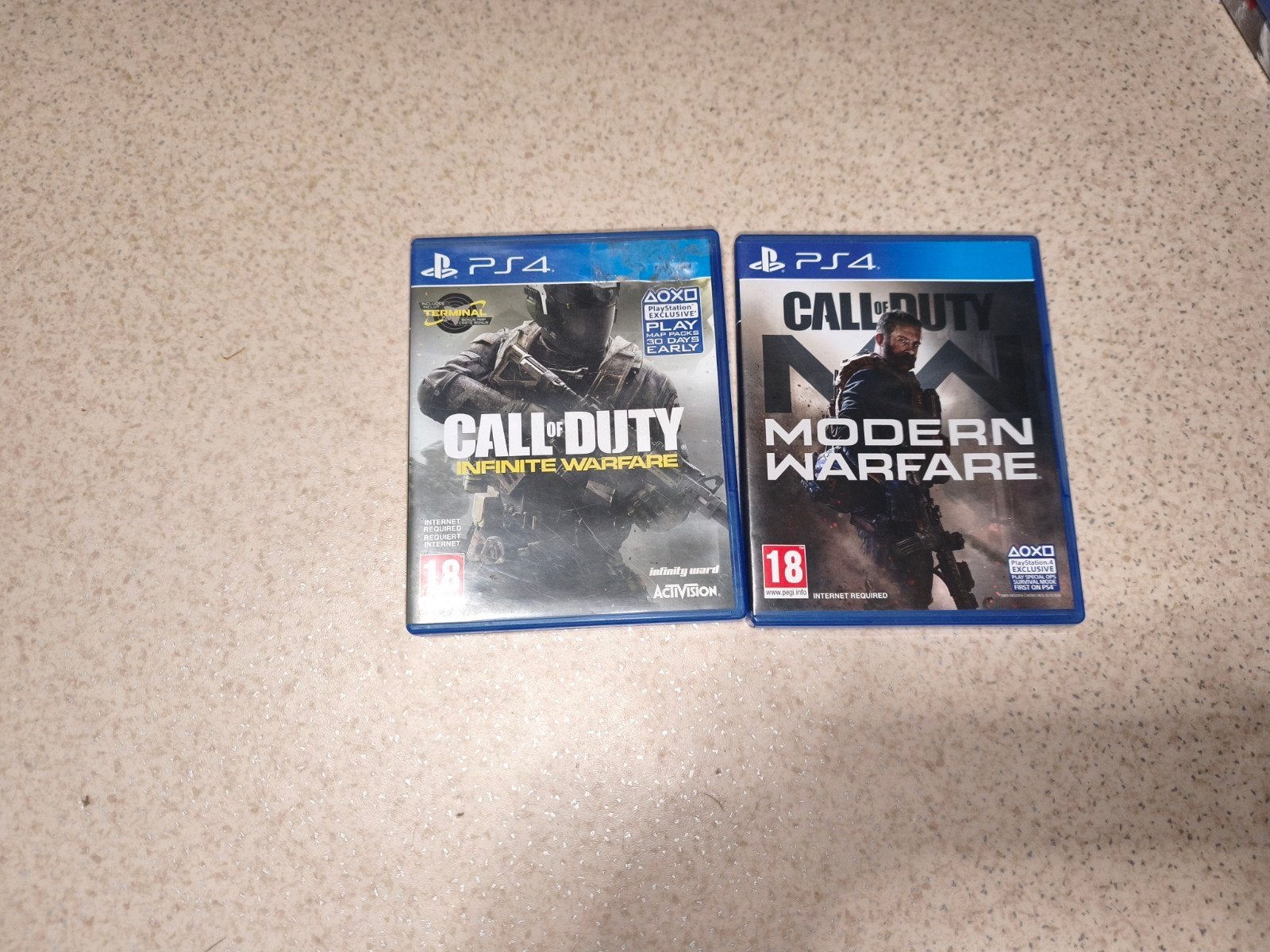 Call of Duty : Modern Warfare, Call of Duty : Infinite Warfa, Consoles de jeu & Jeux vidéo, Enlèvement ou Envoi, Autres genres