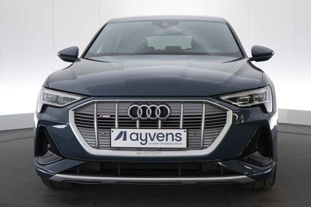 (2BLY893) AUDI E-TRON SPORTBACK, Auto's, Gebruikt, Blauw, 408 pk, Leder